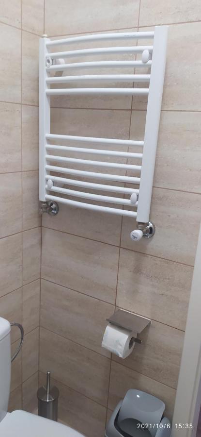 4U Hostel Zgorzelec - Free Parking Jedrzychowice  Buitenkant foto